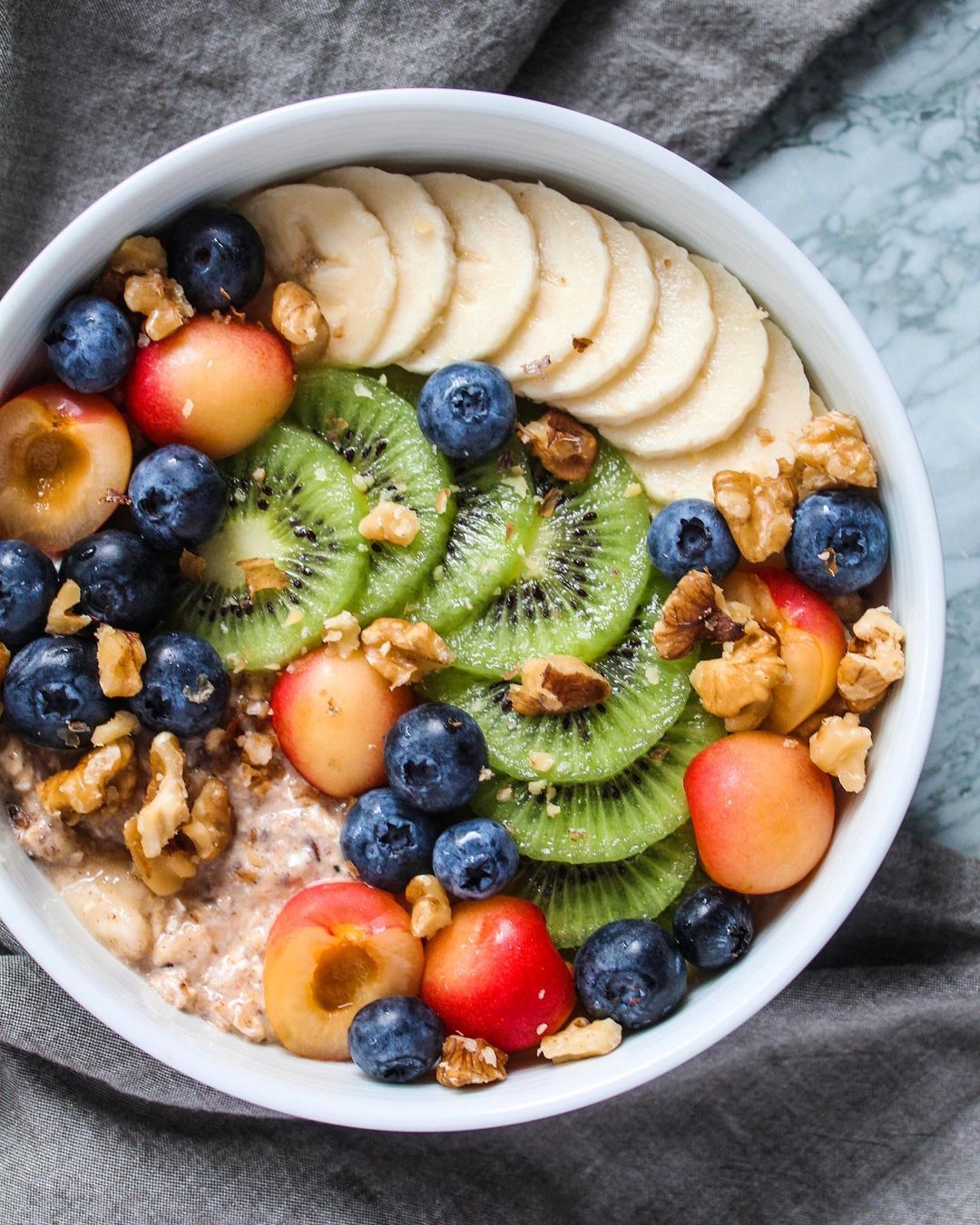 Overnight Oats with Banana and Nuts