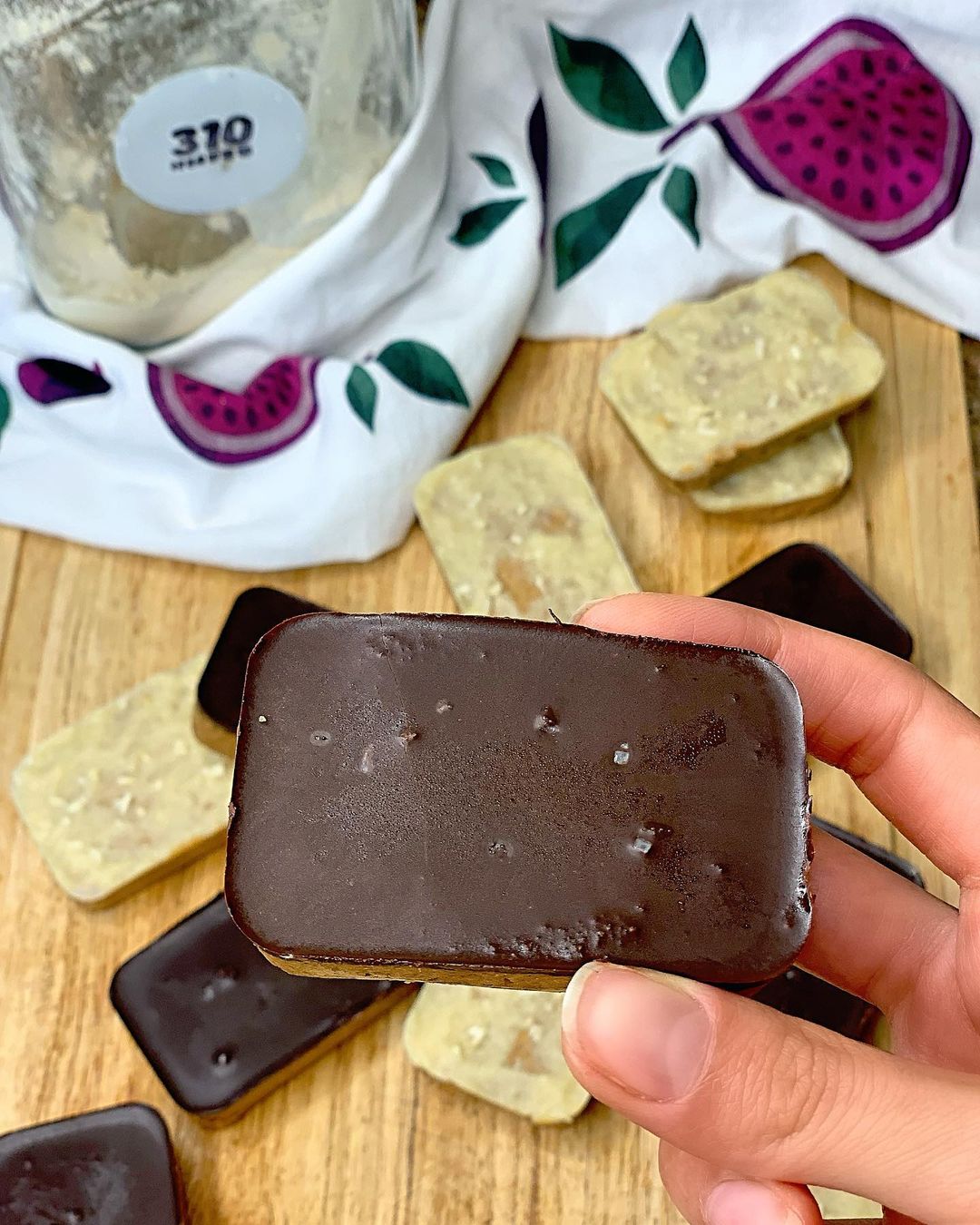 Homemade Vegan and Keto Protein Bars
