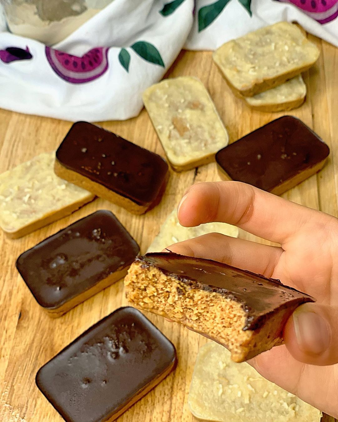 Homemade Vegan and Keto Protein Bars