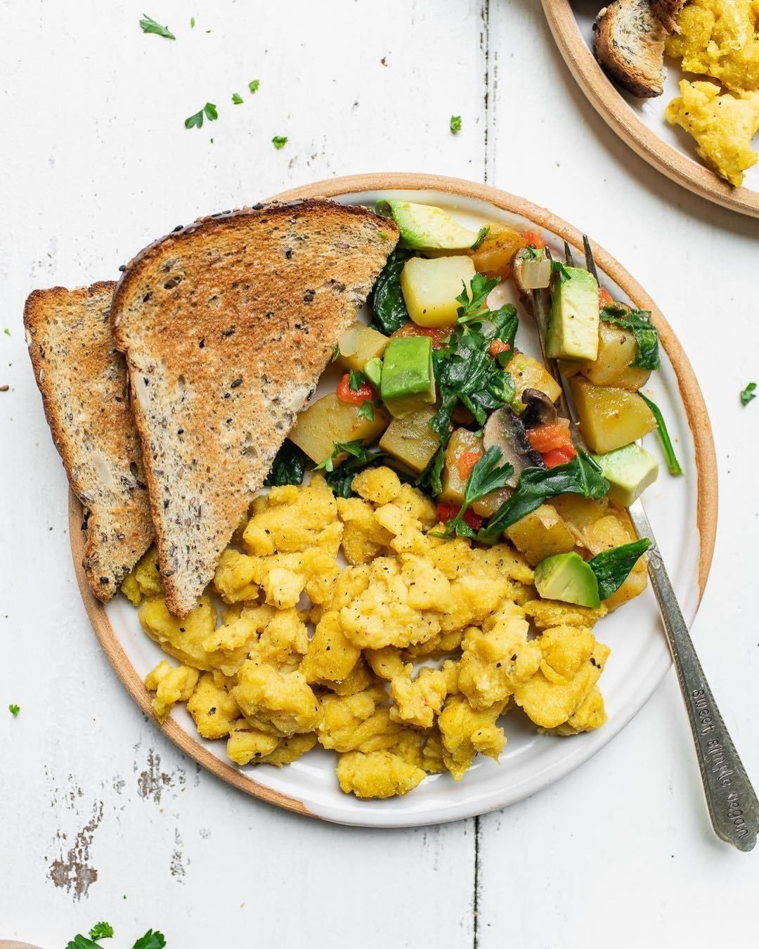 5-Ingredient Vegan Chickpea Scrambled Eggs