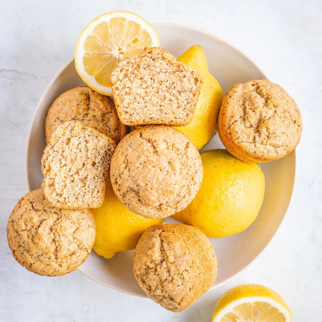 One Bowl Vegan Lemon Poppyseed Muffins