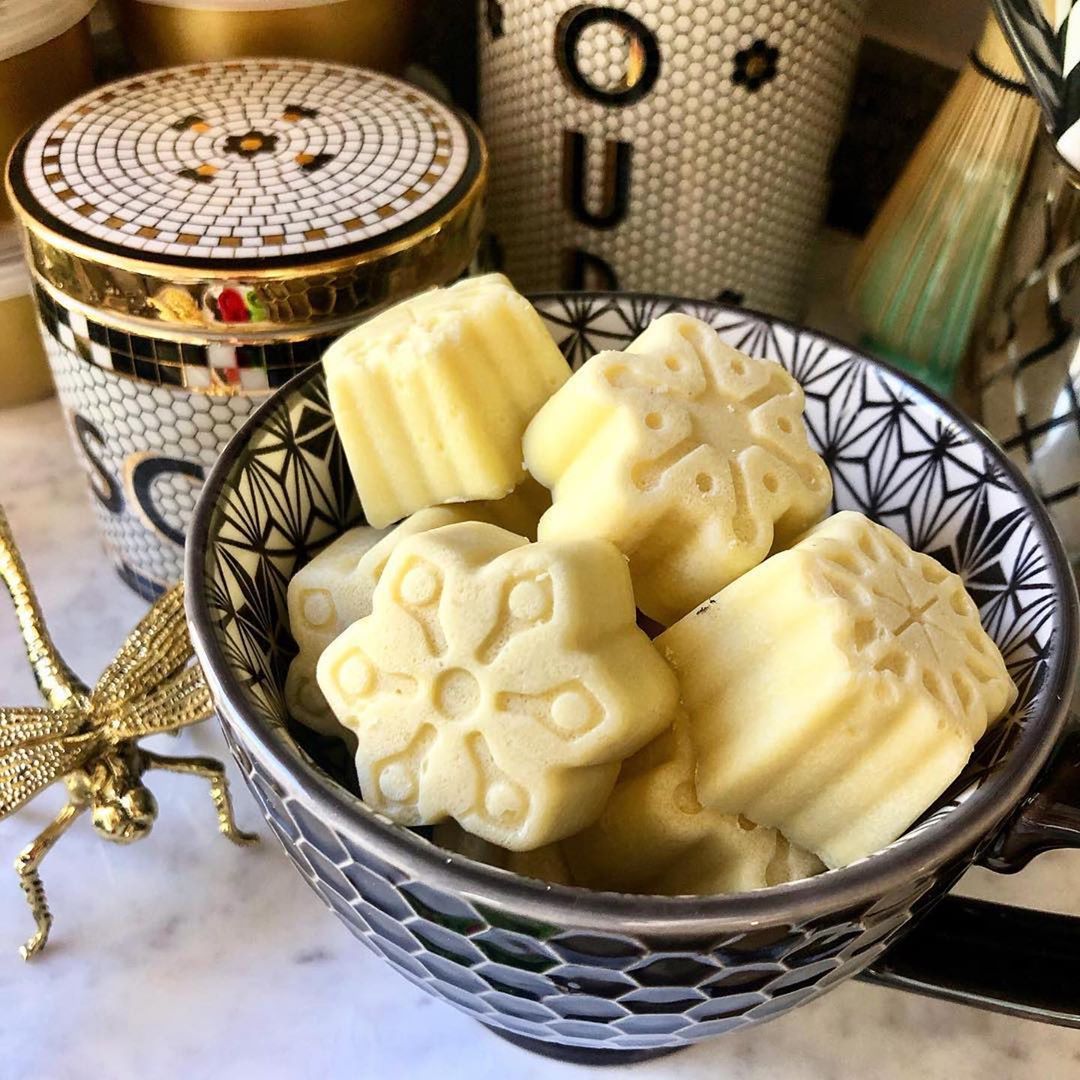 Minty Cacao Butter Pods for Coffee and Tea