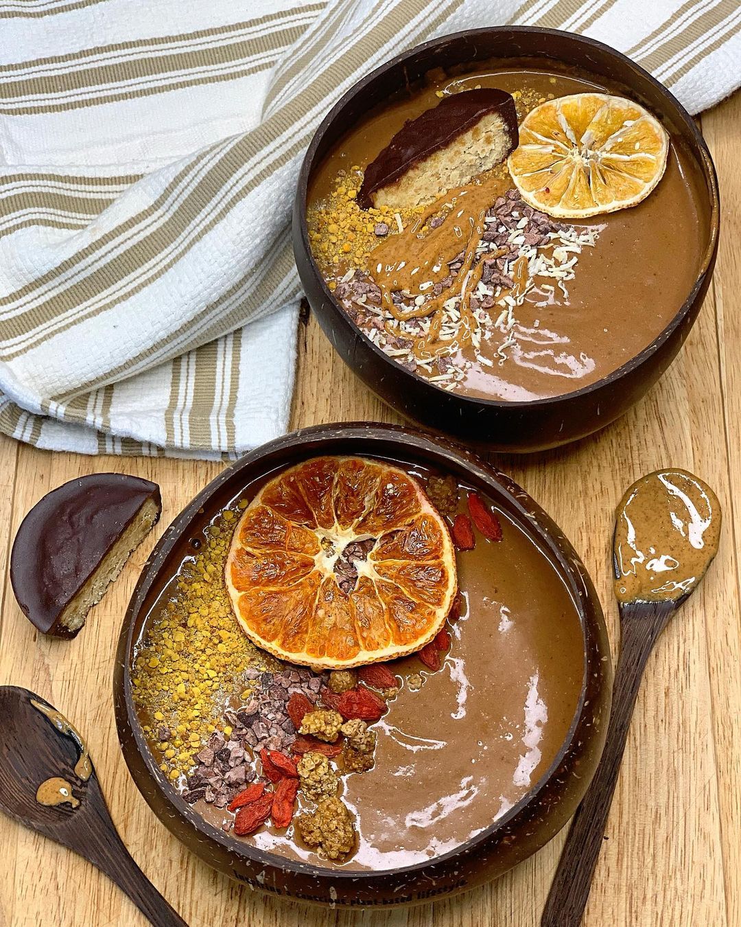 Chocolate Orange Smoothie Bowl