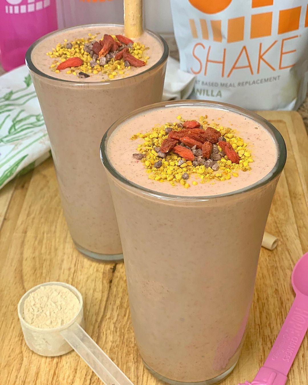 Peanut Butter Strawberry Protein Smoothie