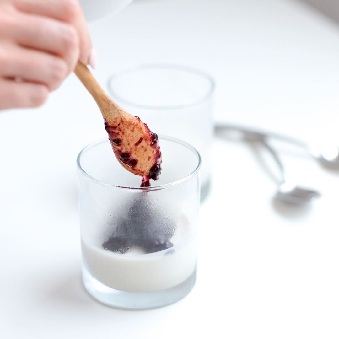 Vegan Blueberry Panna Cotta