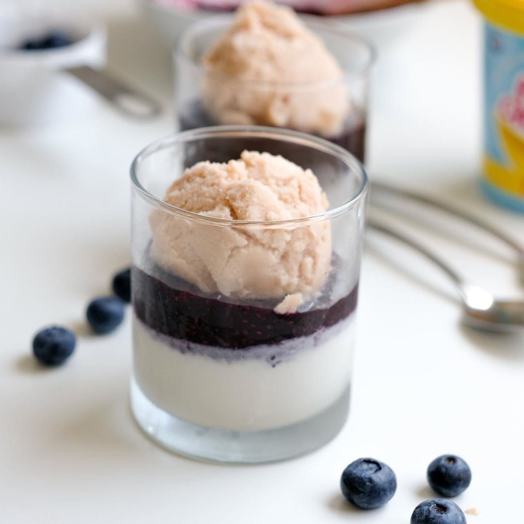 Vegan Blueberry Panna Cotta