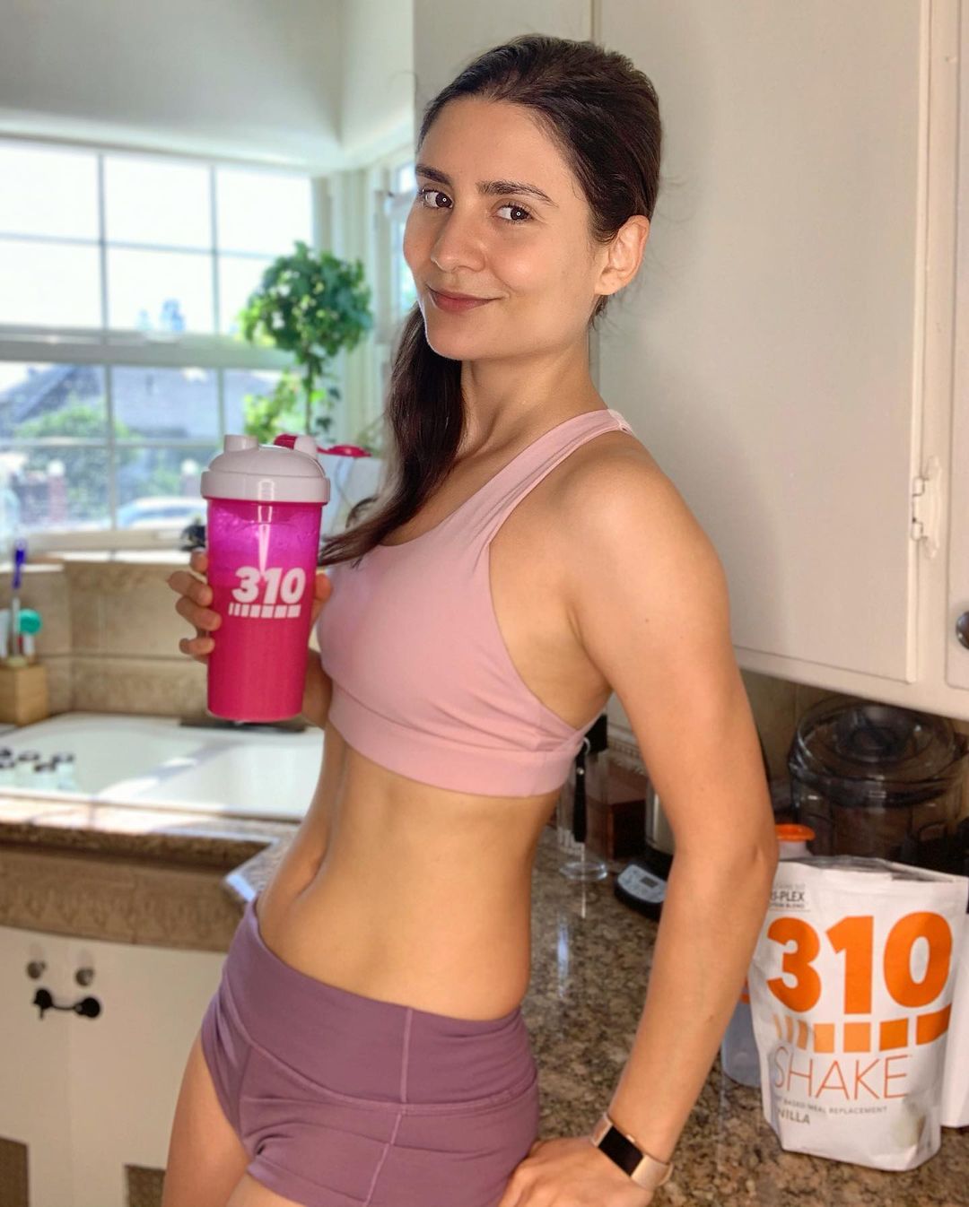 Peanut Butter Strawberry Protein Smoothie