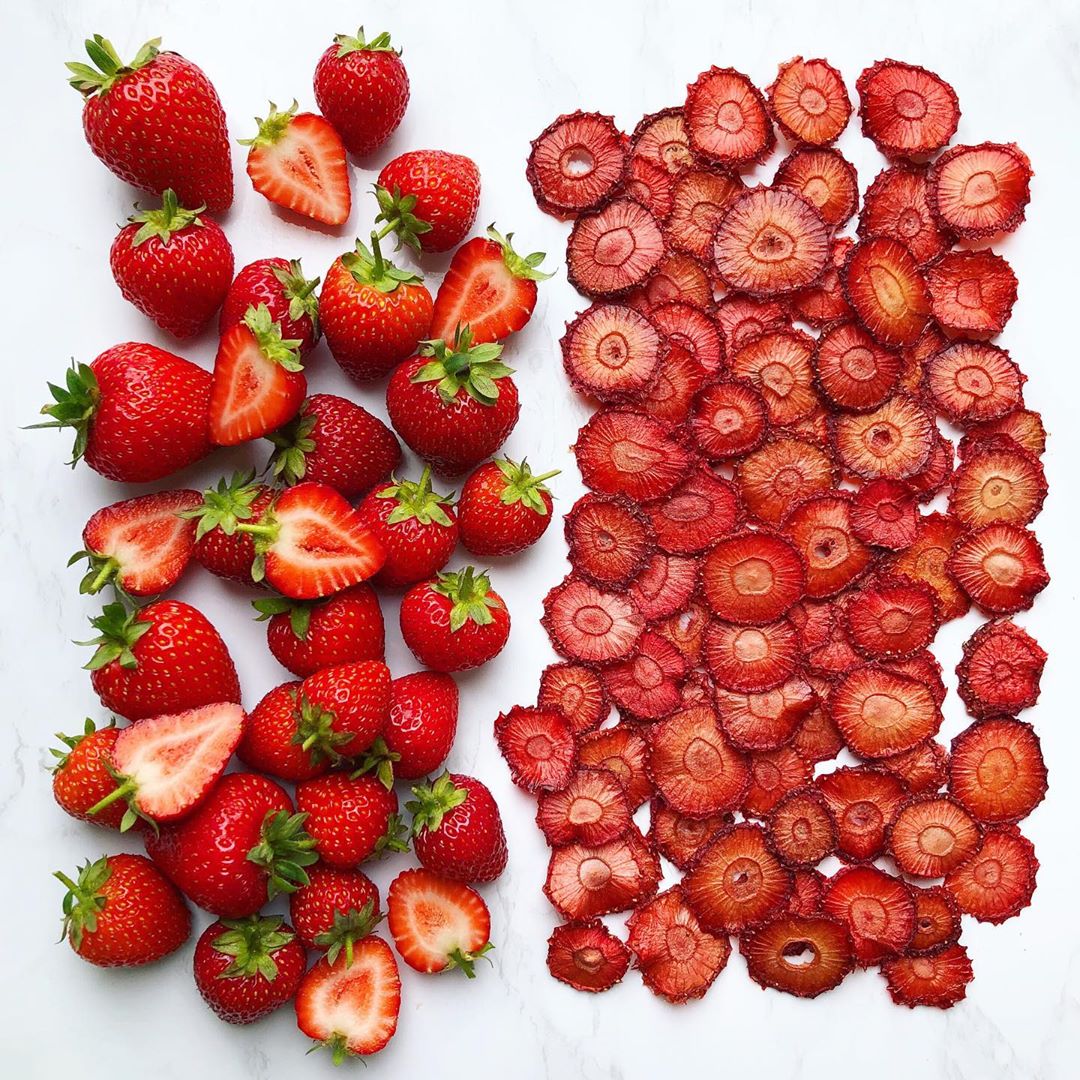 Easy Dehydrated Strawberry Crisps Treat