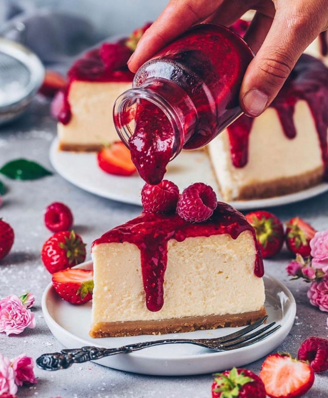 Vegan New York Cheesecake with Raspberry Strawberry Compote