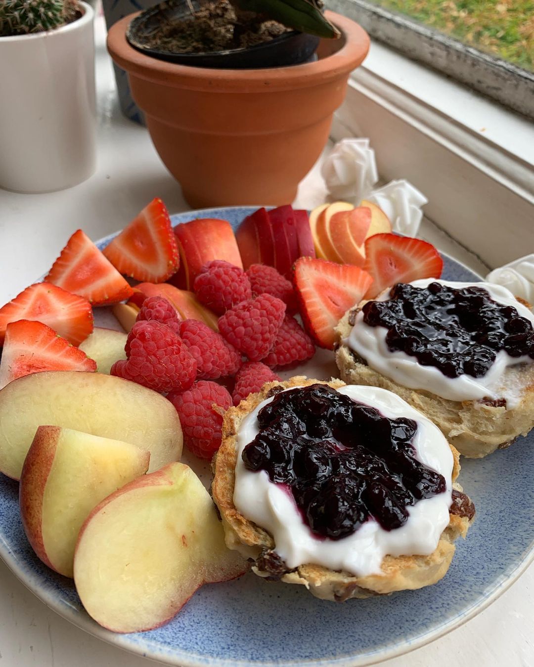 Simple Vegan Scones
