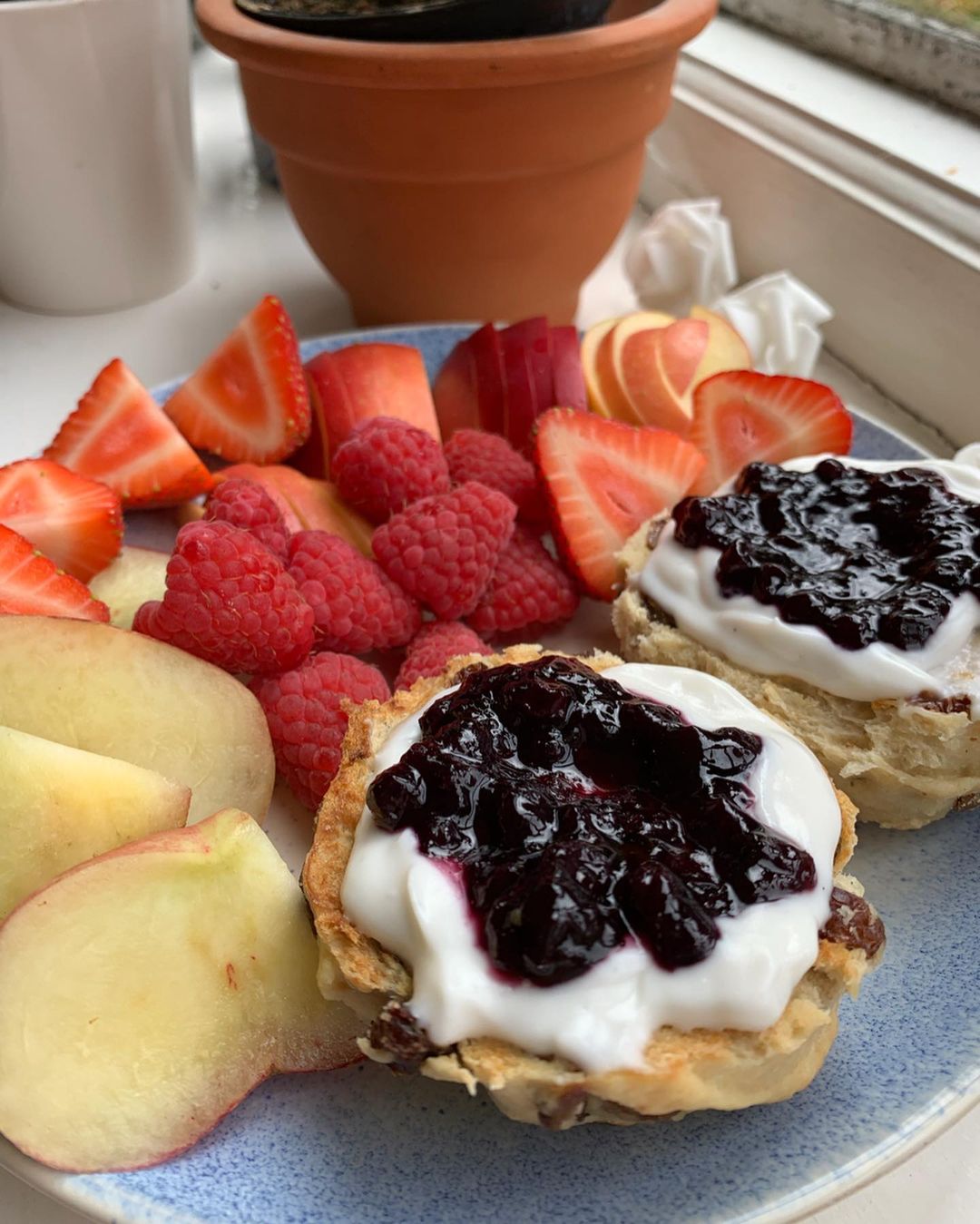 Simple Vegan Scones