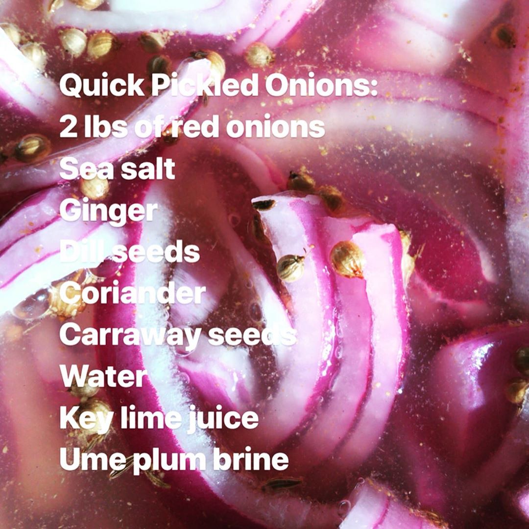 Quick Pickled Onions with Dill and Spices