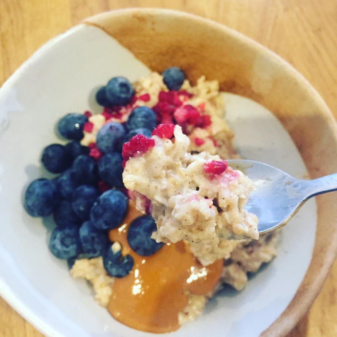 Vanilla Date Overnight Oats
