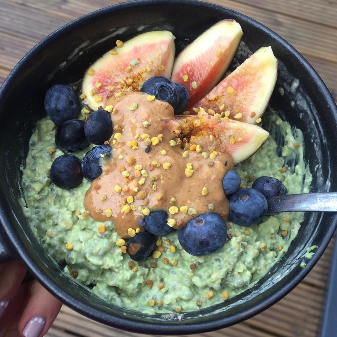 Overnight Coconut Matcha Oats