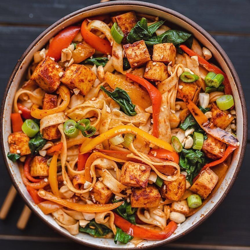 Tofu Vegetable Lo Mein with Peanuts