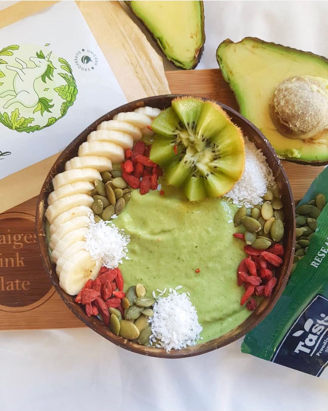 Healthy Green Smoothie Bowl
