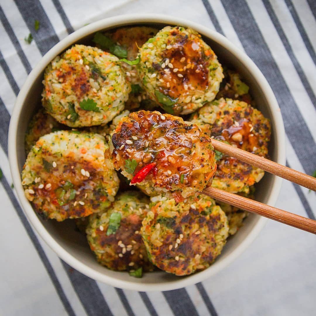 Broccoli Cauliflower Bites with Sweet Chili Sauce