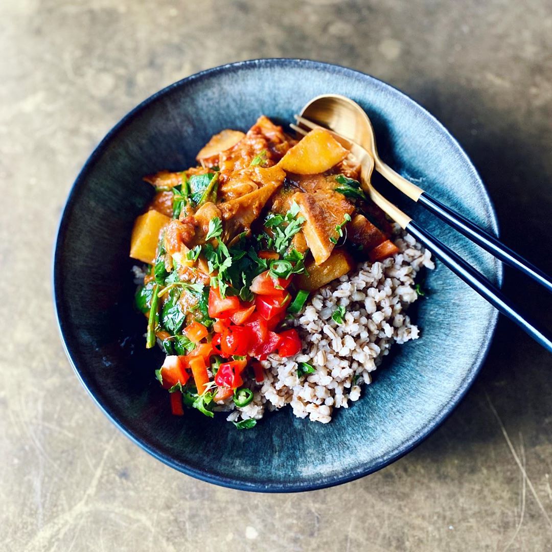 Jackfruit Vindaloo with Pela Pepper Relish