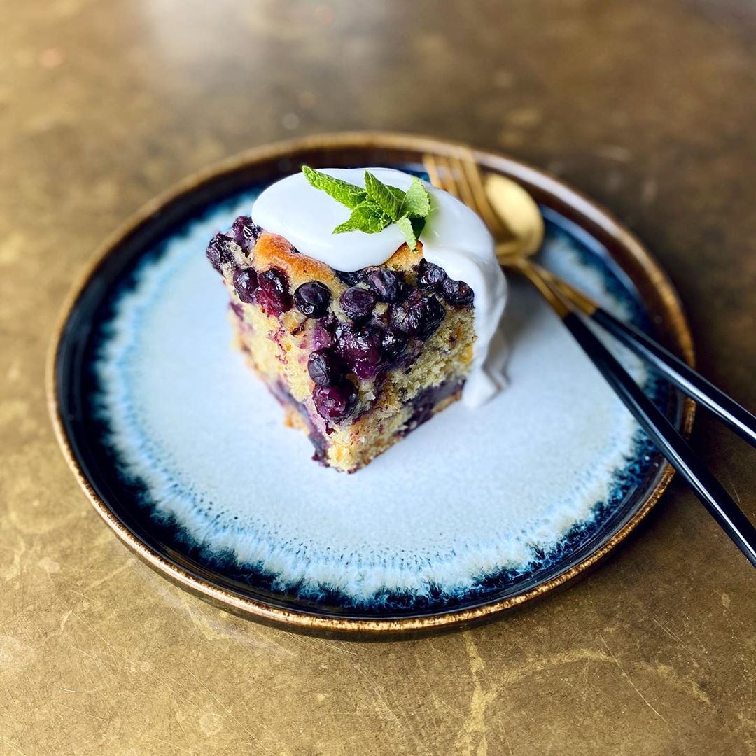 Blueberry and Coconut Cake