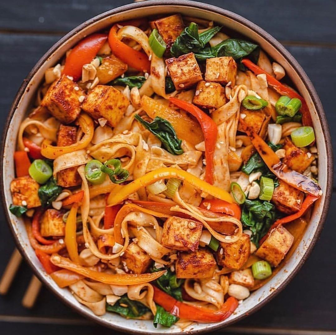 Vegan Tofu Vegetable Lo Mein