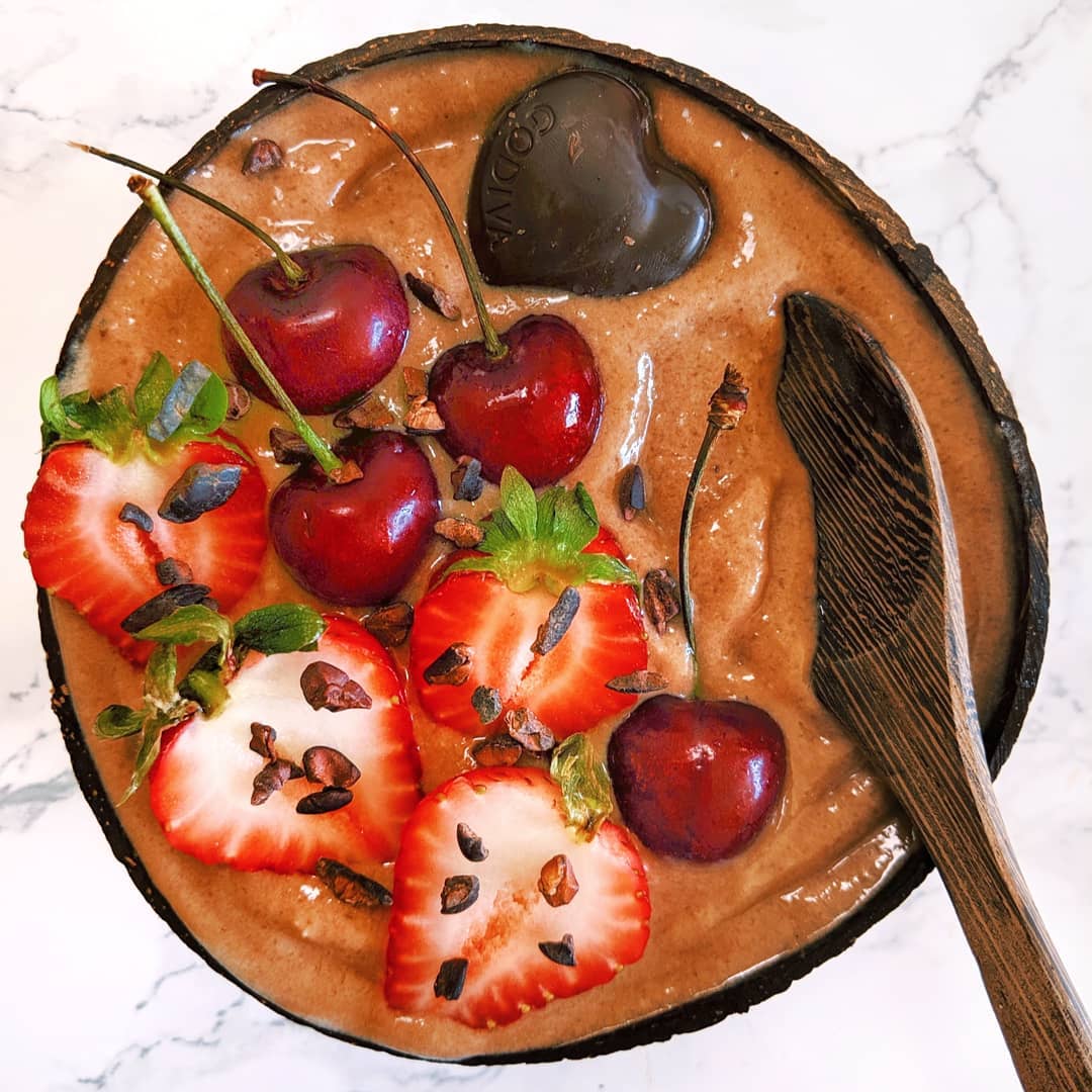 Post Race Chocolate Protein Smoothie Bowl