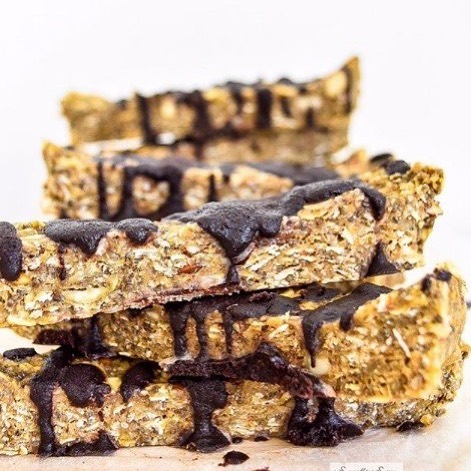 No-Bake Chia Granola Bars
