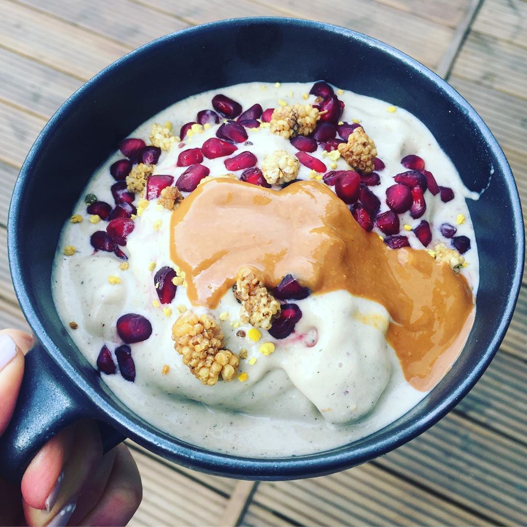 Vanilla Nice Cream Smoothie Bowl