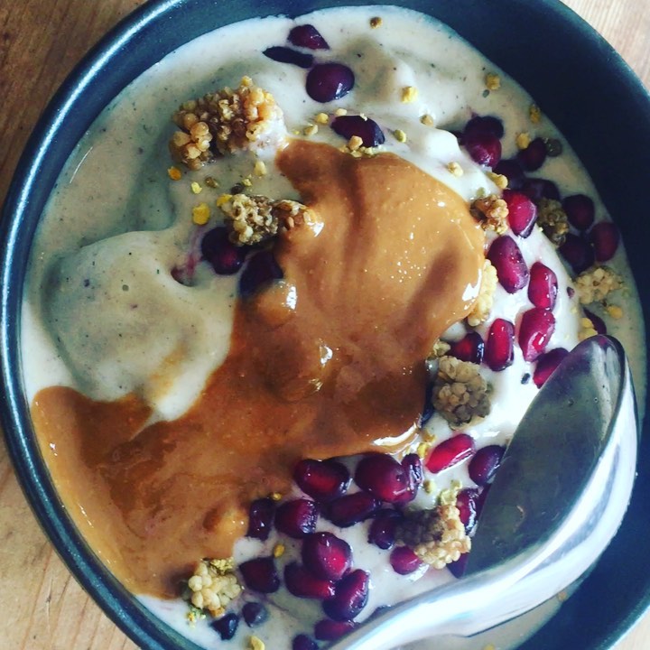 Vanilla Nice Cream Smoothie Bowl