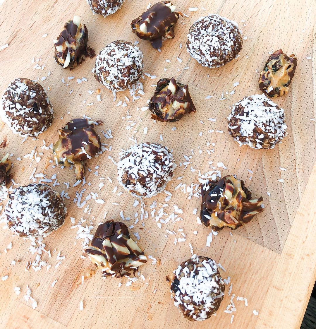 Healthy No Bake Chocolate Treats