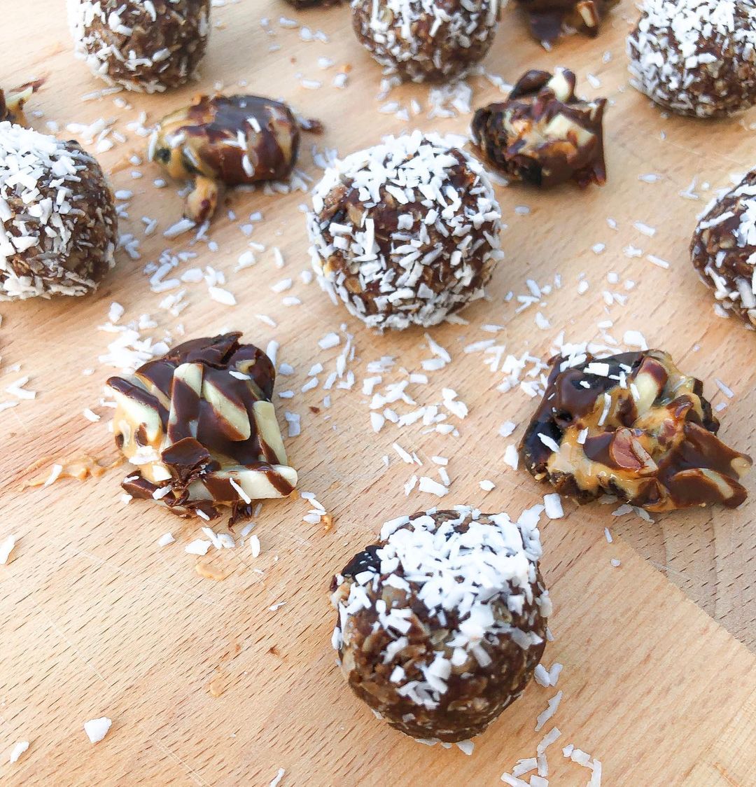Healthy No Bake Chocolate Treats