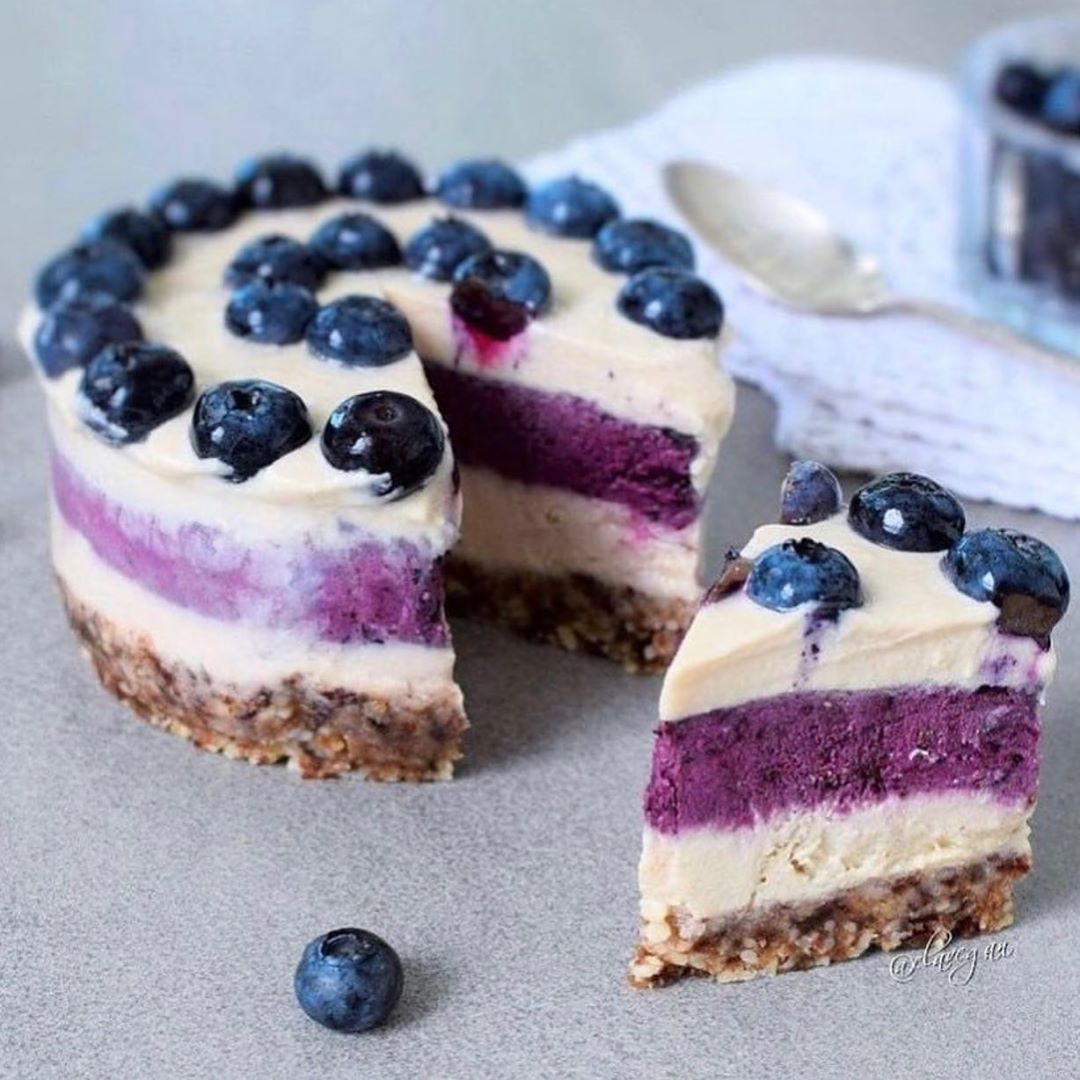 No-Bake Vegan Blueberry Cheesecake