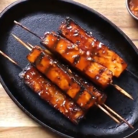 Fast and Easy Tofu Satay with an Amazing Peanut Sauce