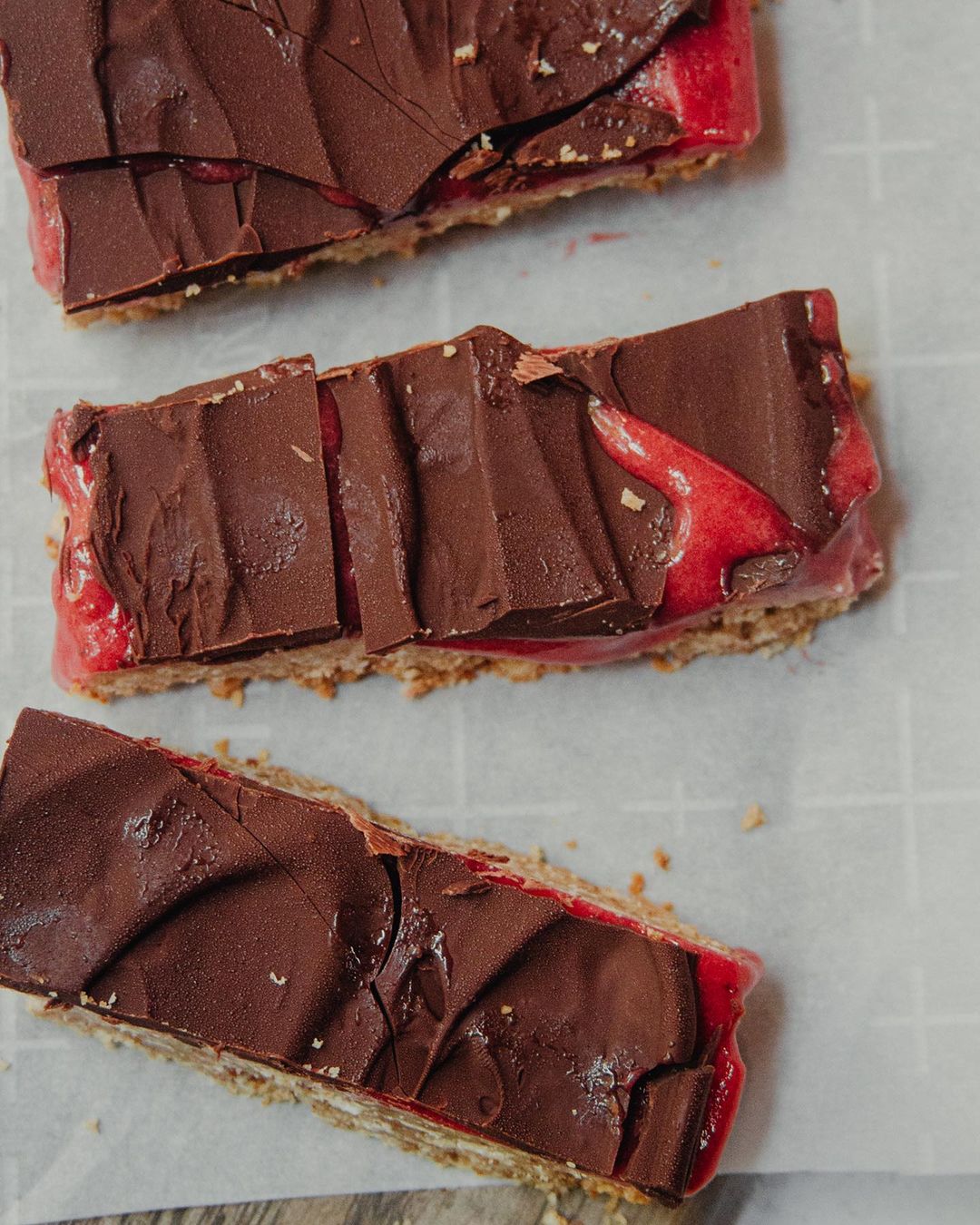 Strawberry Chocolate Bars