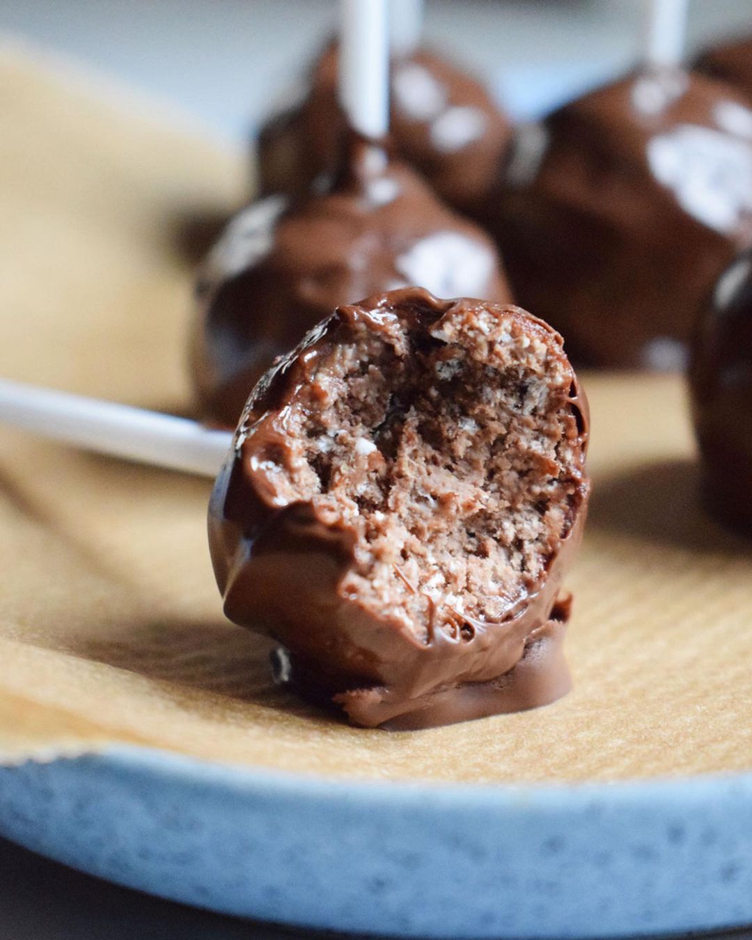 Raw Vegan Gluten-Free Chocolate Cake Pops