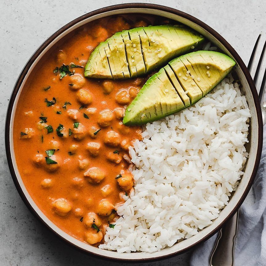Plant-Based Stewed Tomato Chickpea Curry