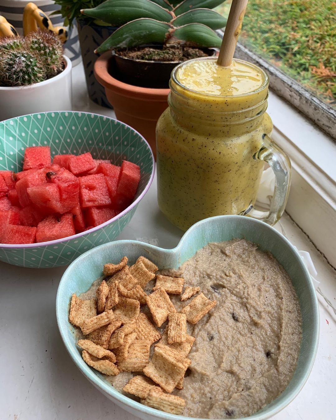Vegan Cookie Dough Breakfast Bowl