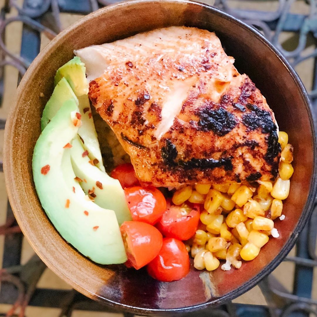 Fresh Salmon Bowls with Basil Dressing