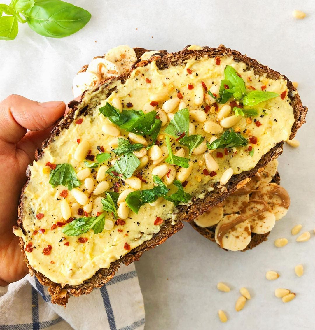 Easy Homemade Hummus with Curry Spices