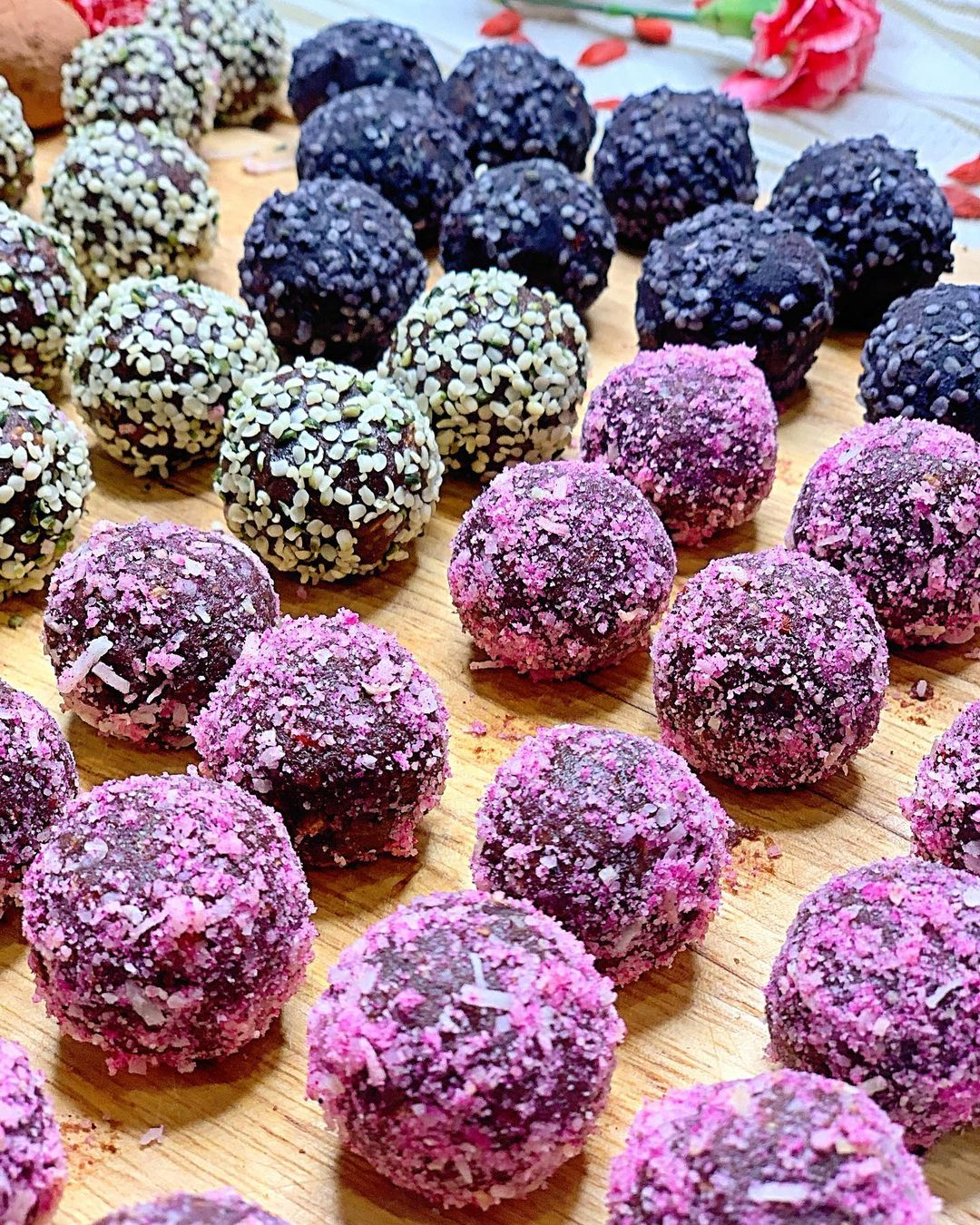 Delicious Vegan Energy Bites for On-the-Go