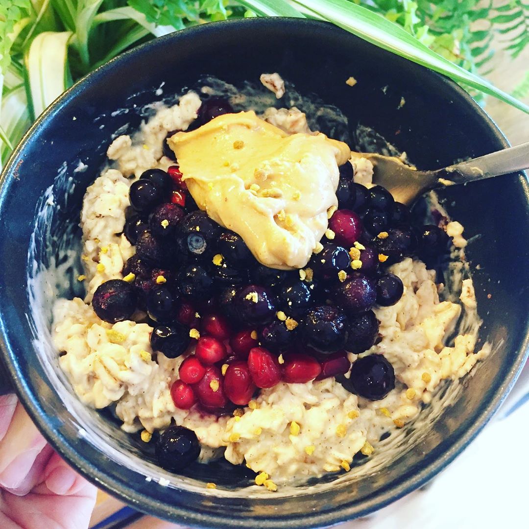 Simple Overnight Salted Caramel Oats