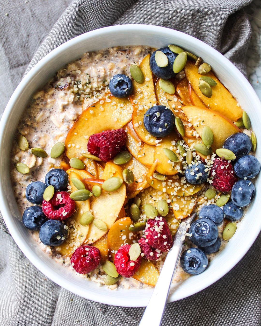 Overnight Oats with Spiced Apples