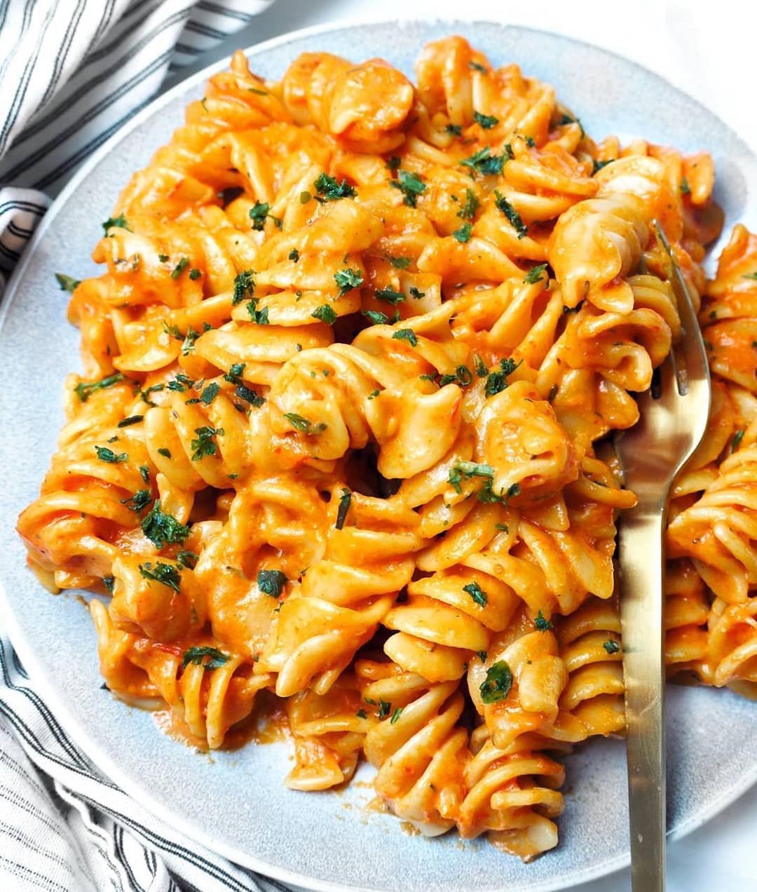 Fusilli with a Roasted Red Pepper Sauce