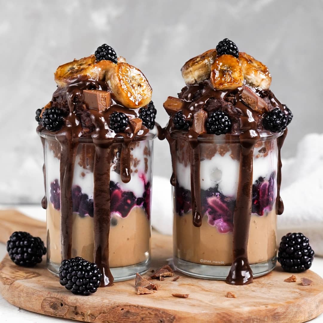 Vegan Chocolate Hazelnut Proats with Caramelized Banana