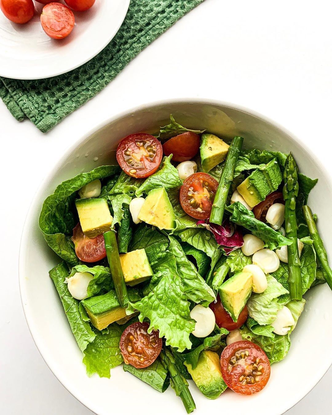 Vegan Vegetable Salad with Dressing