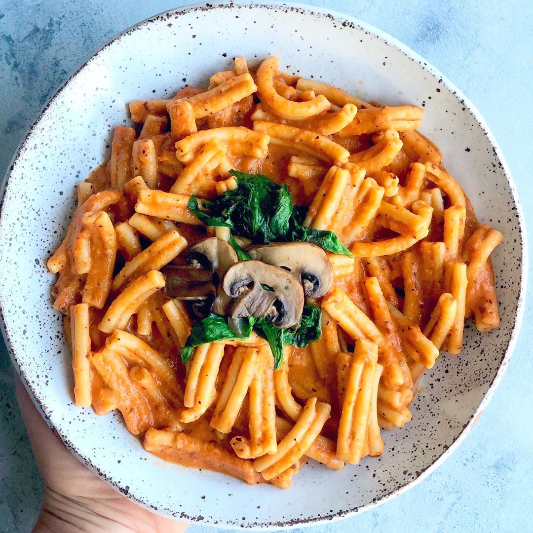 Vegan Roasted Red Pepper Pasta