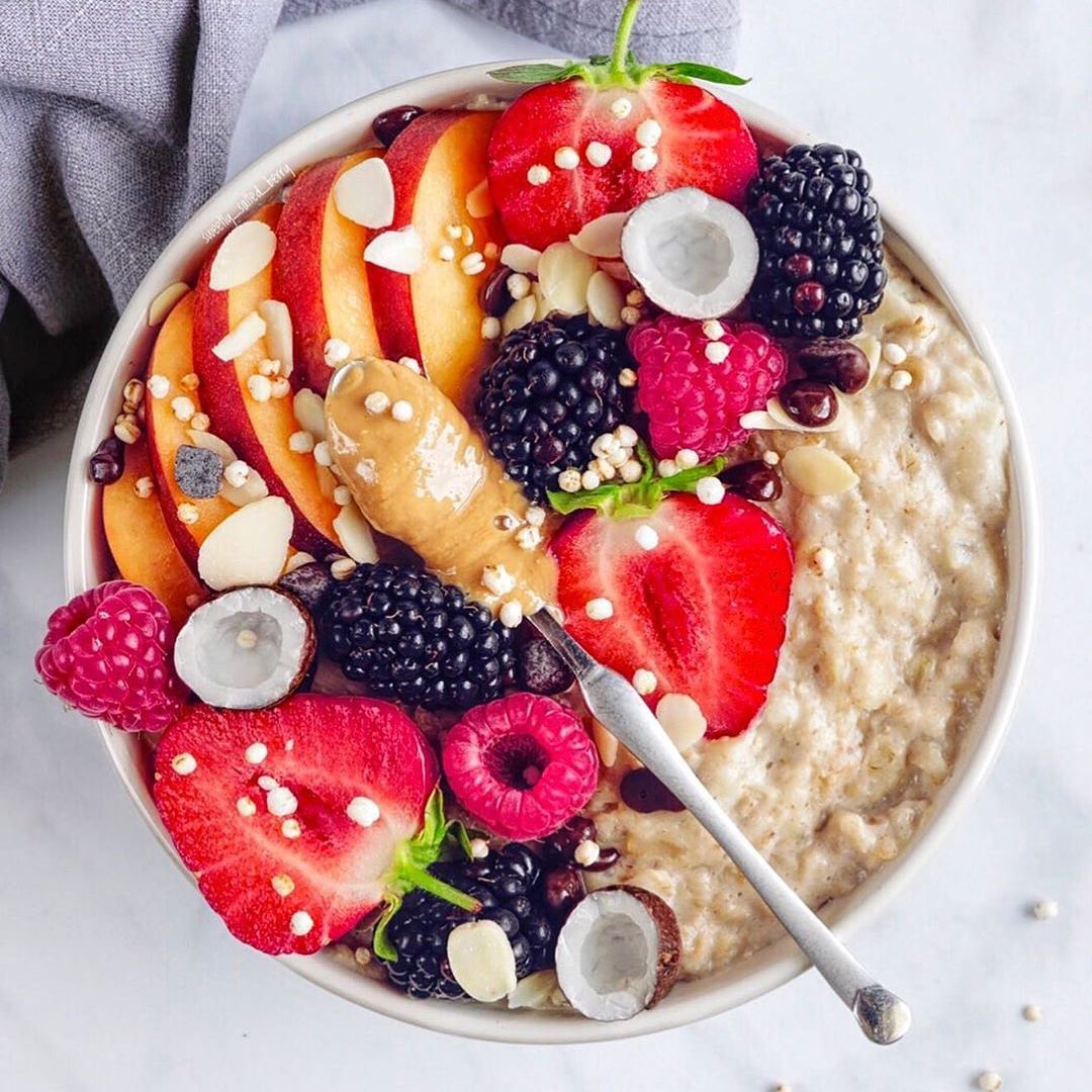 Healthy Oatmeal Porridge with Fresh Fruits and Spices