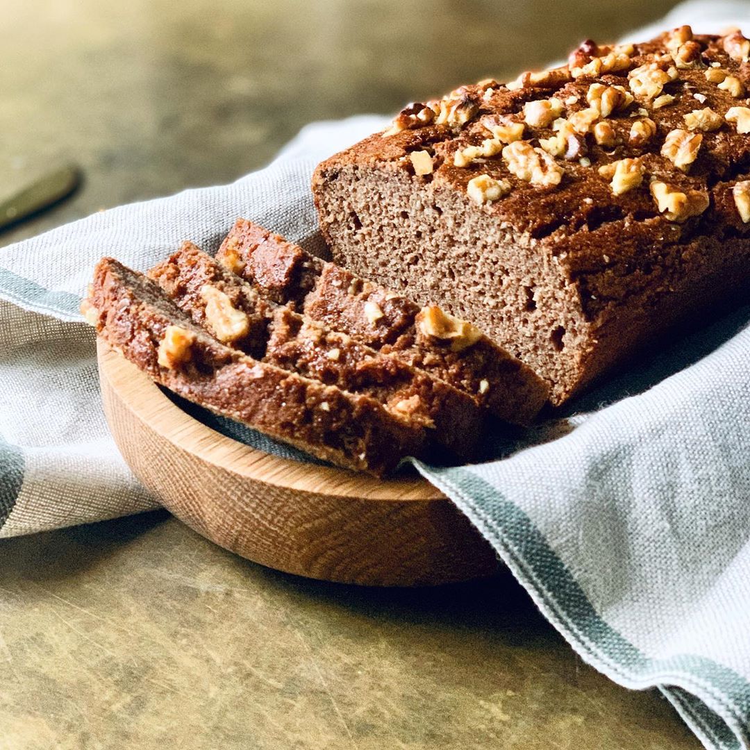 Pear and Cinnamon Buckwheat Bread