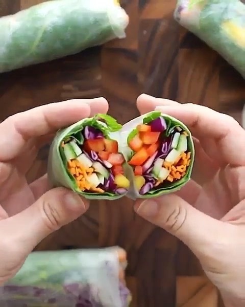 Fresh and Easy Summer Rolls