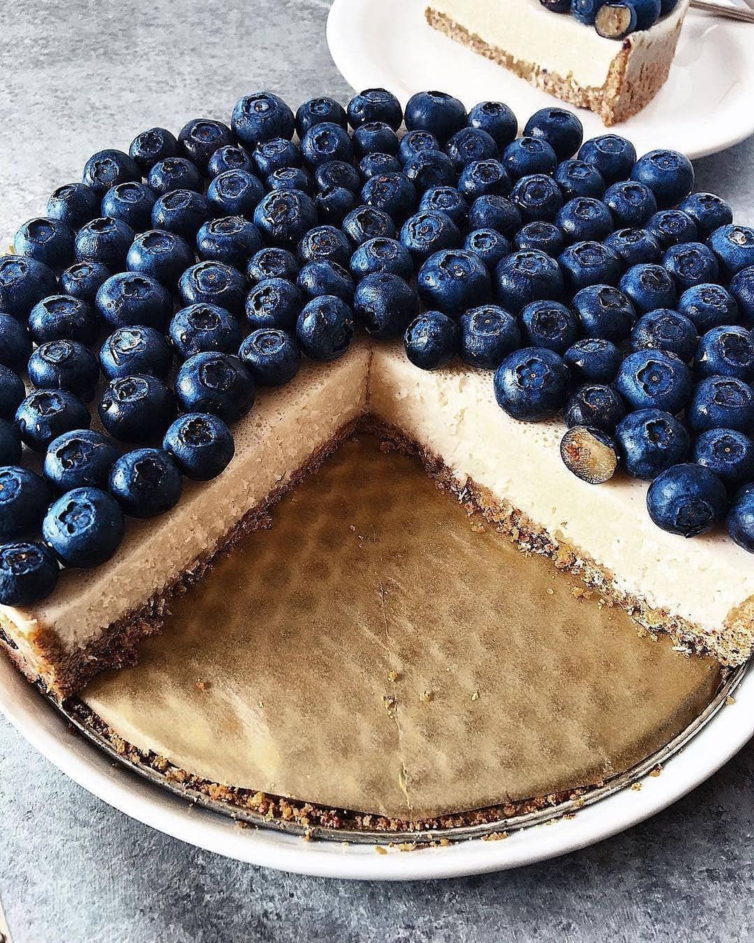 Vegan No-bake Blueberry Cheesecake