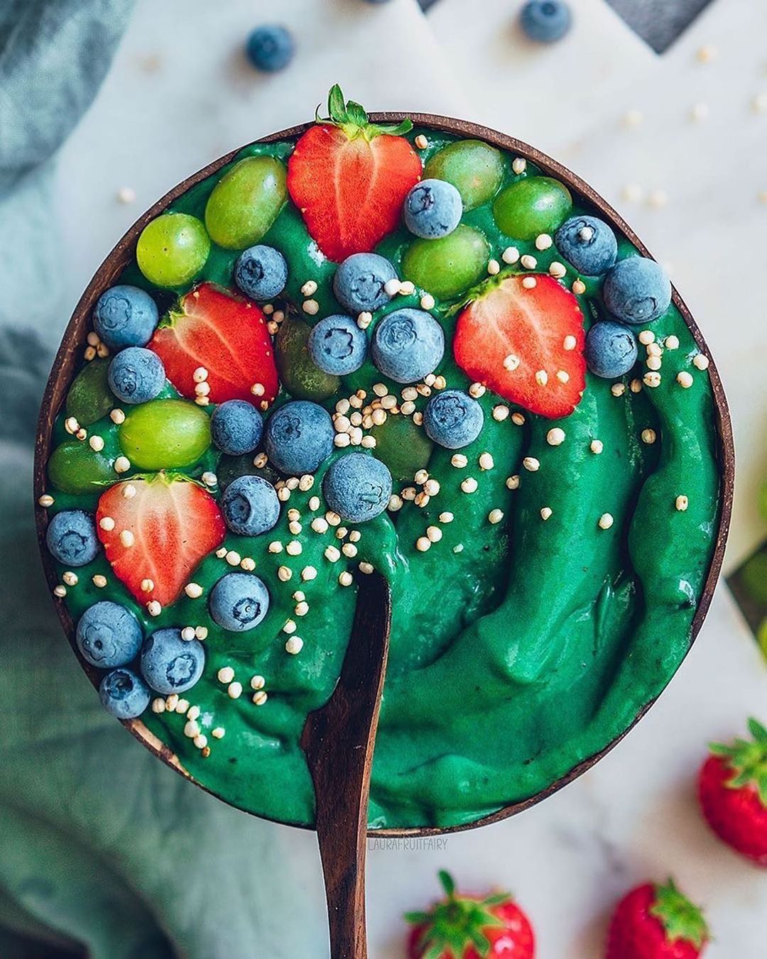 Vibrant Vegan Spirulina Nicecream Bowl